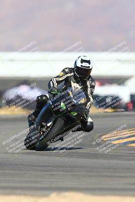 media/Jan-14-2024-SoCal Trackdays (Sun) [[2e55ec21a6]]/Turn 16 Set 2 (1125am)/